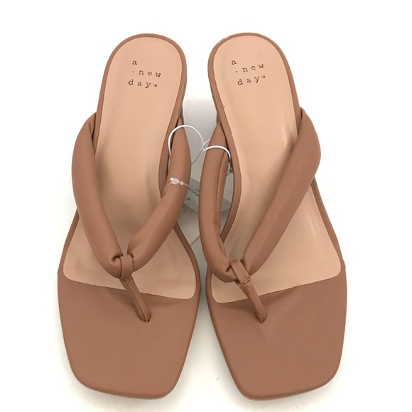 A NEW DAY Elvie Sandals Kitten Heel Sandals Thong Brown Tan Women’s Size 7.5 - Picture 3 of 15